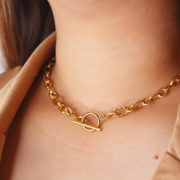 Chic Stainless Steel Love Lock Choker Necklace - Trendy Accessory - Picture 1 of 3